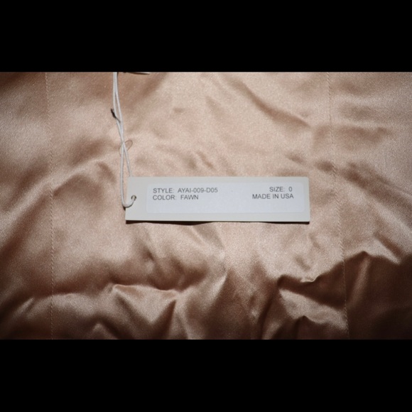 Dress - Picture 4 of 6